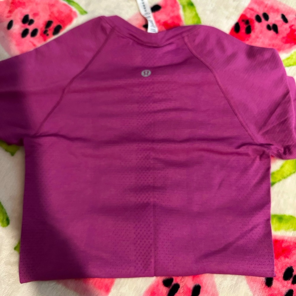 Lululemon swiftly in vivid plum size 2